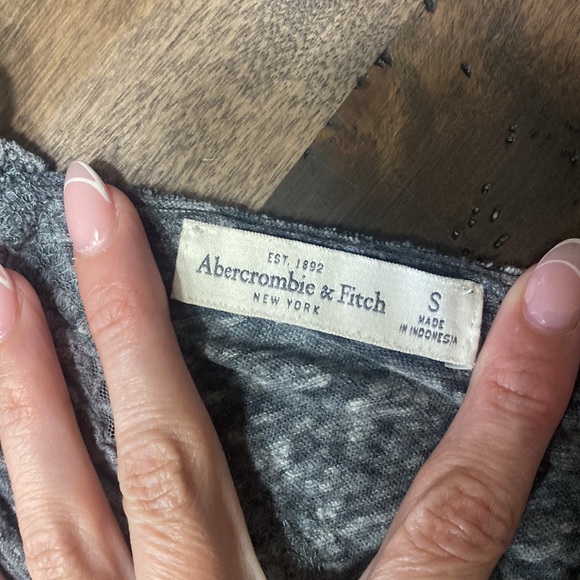 Abercrombie Racerback Tank Size S - Picture 3 of 3